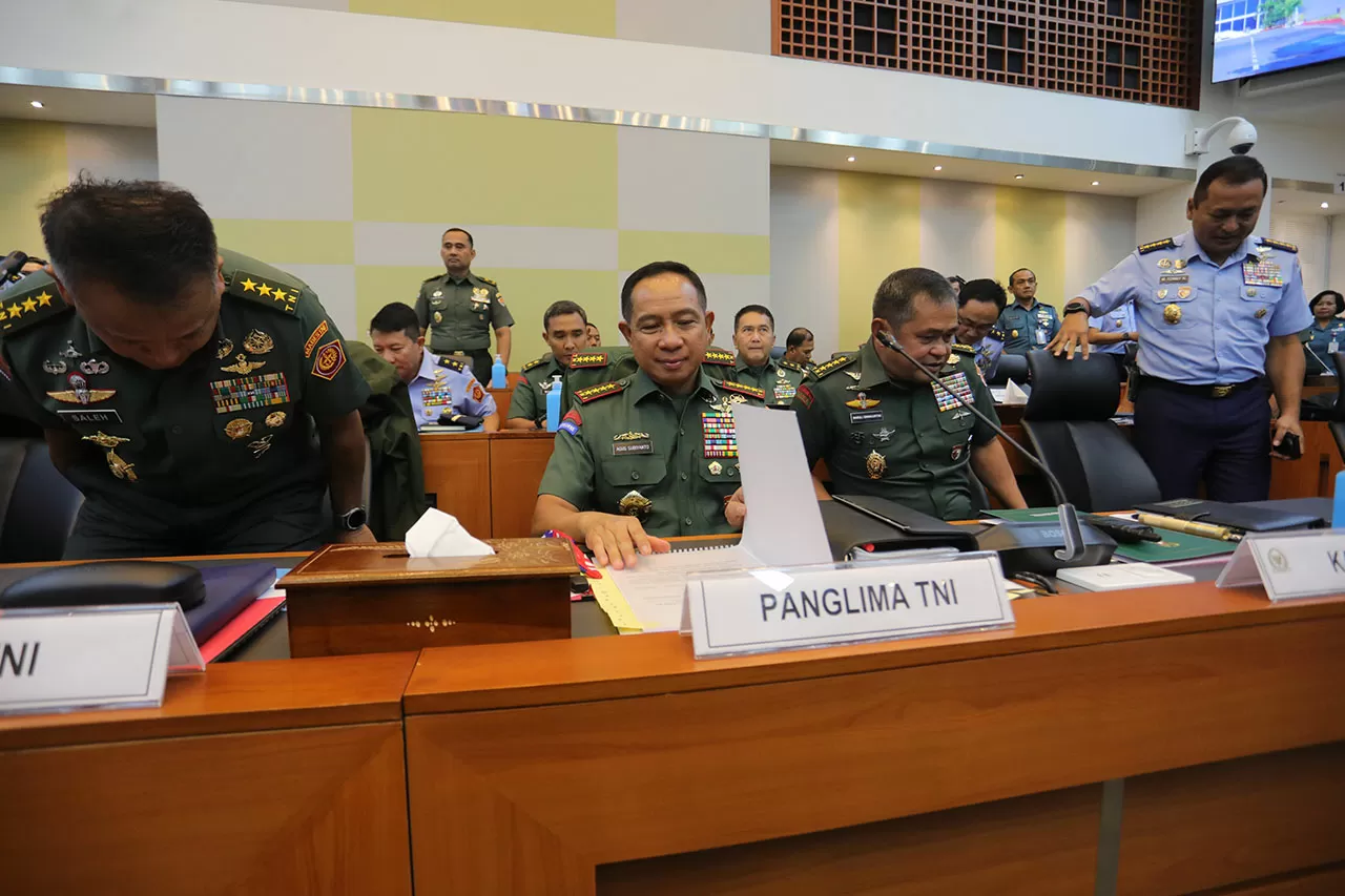Komisi I DPR dan Panglima...