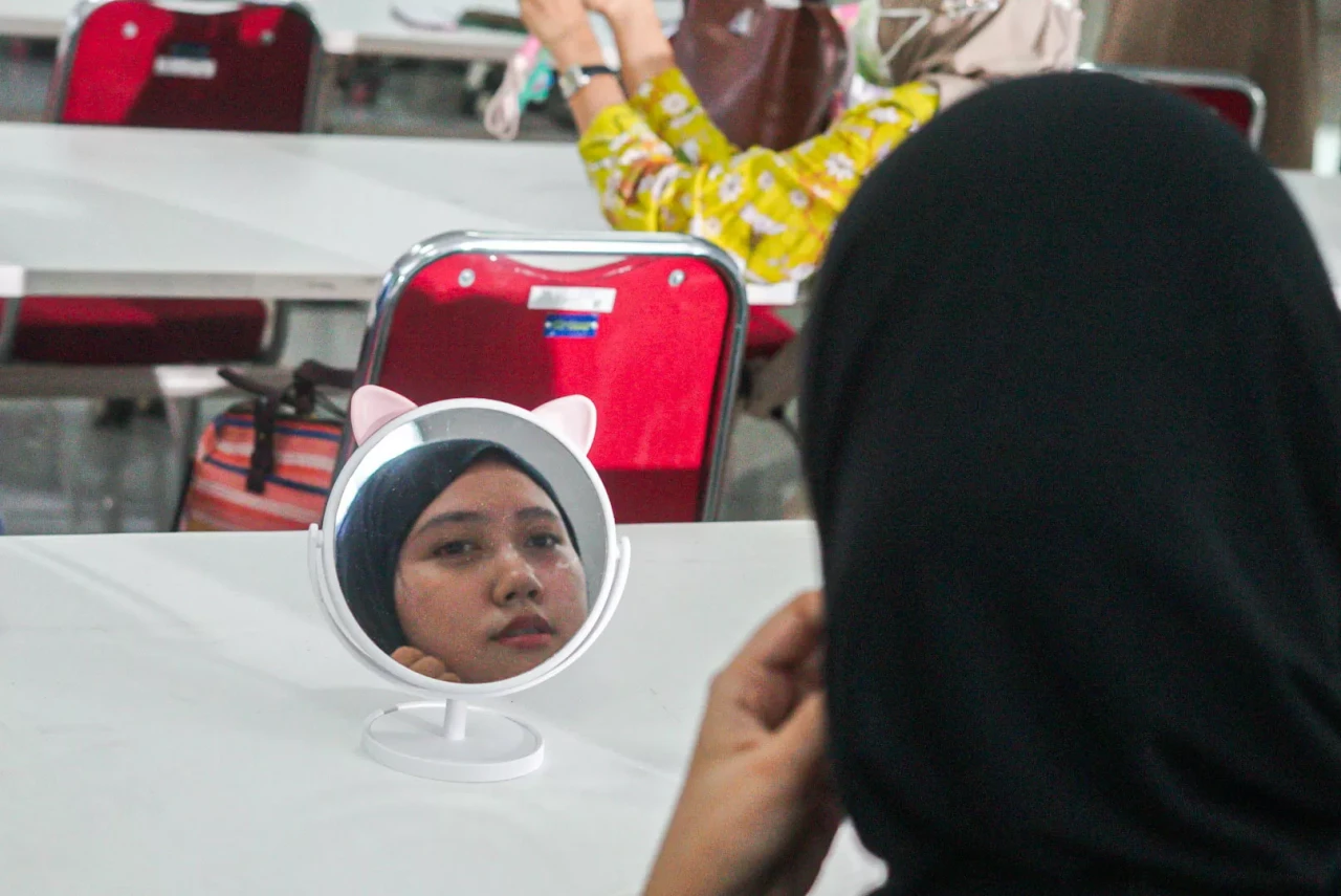 Kompetisi Menata Hijab...