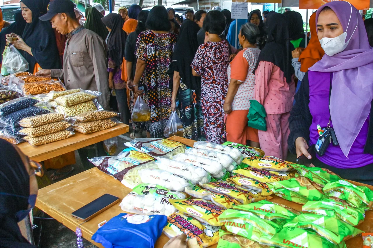 Potret Pasar Murah Ramadán...