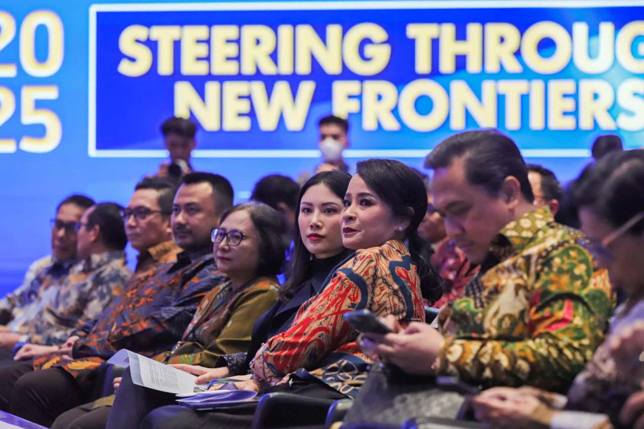 Angela Tanoesoedibjo...