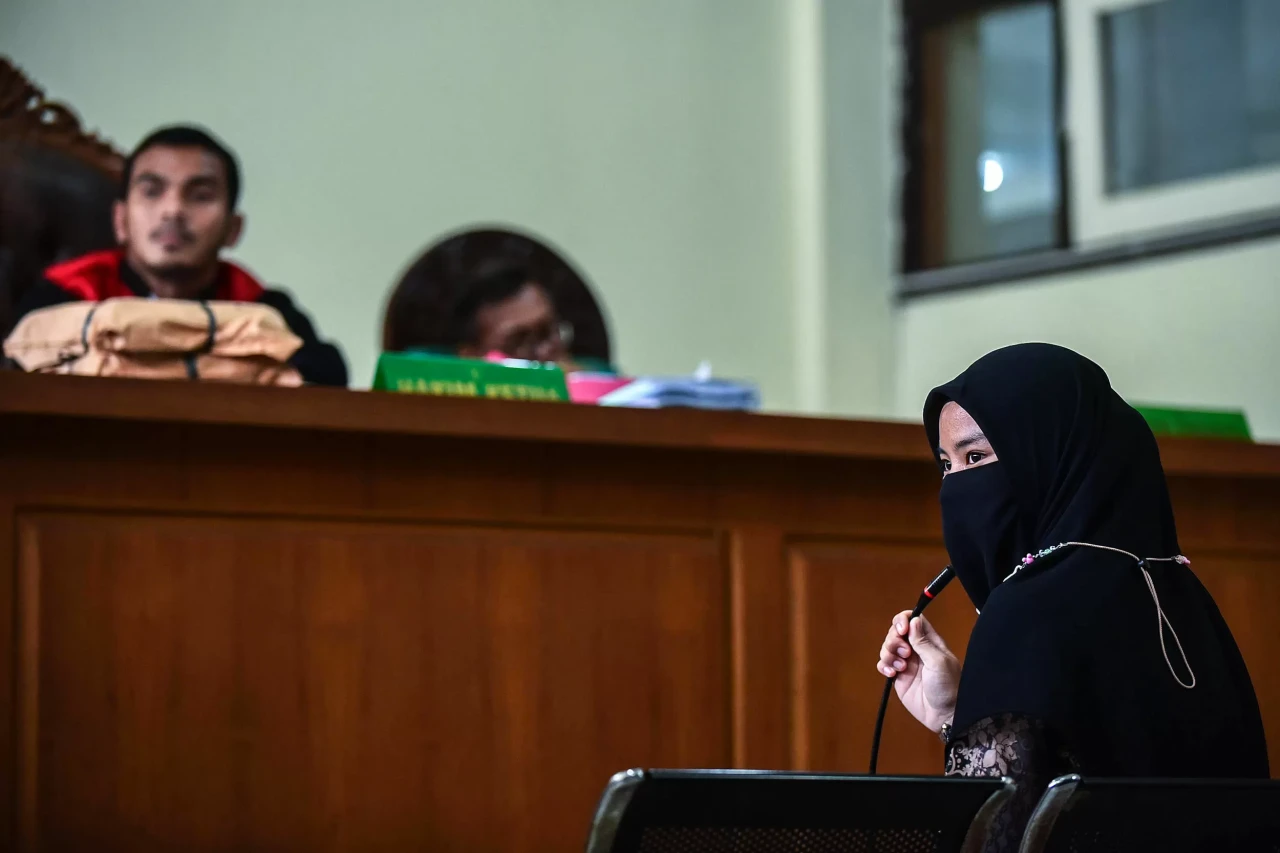 Potret Warga Bersaksi...