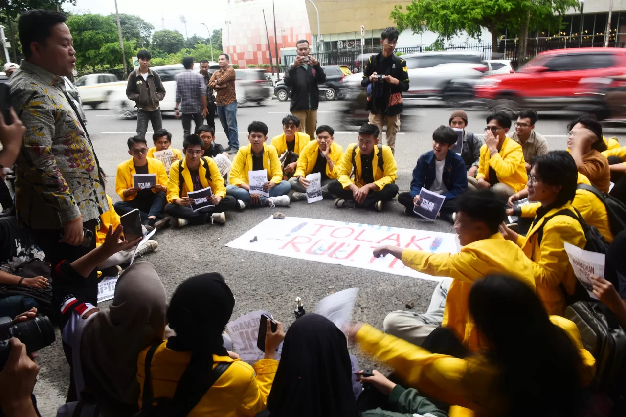 Potret Ketua DPRD Sumsel...