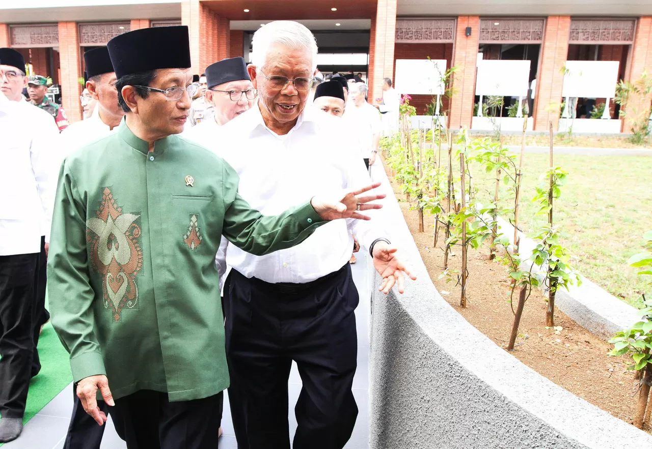 Menteri Agama Resmikan...