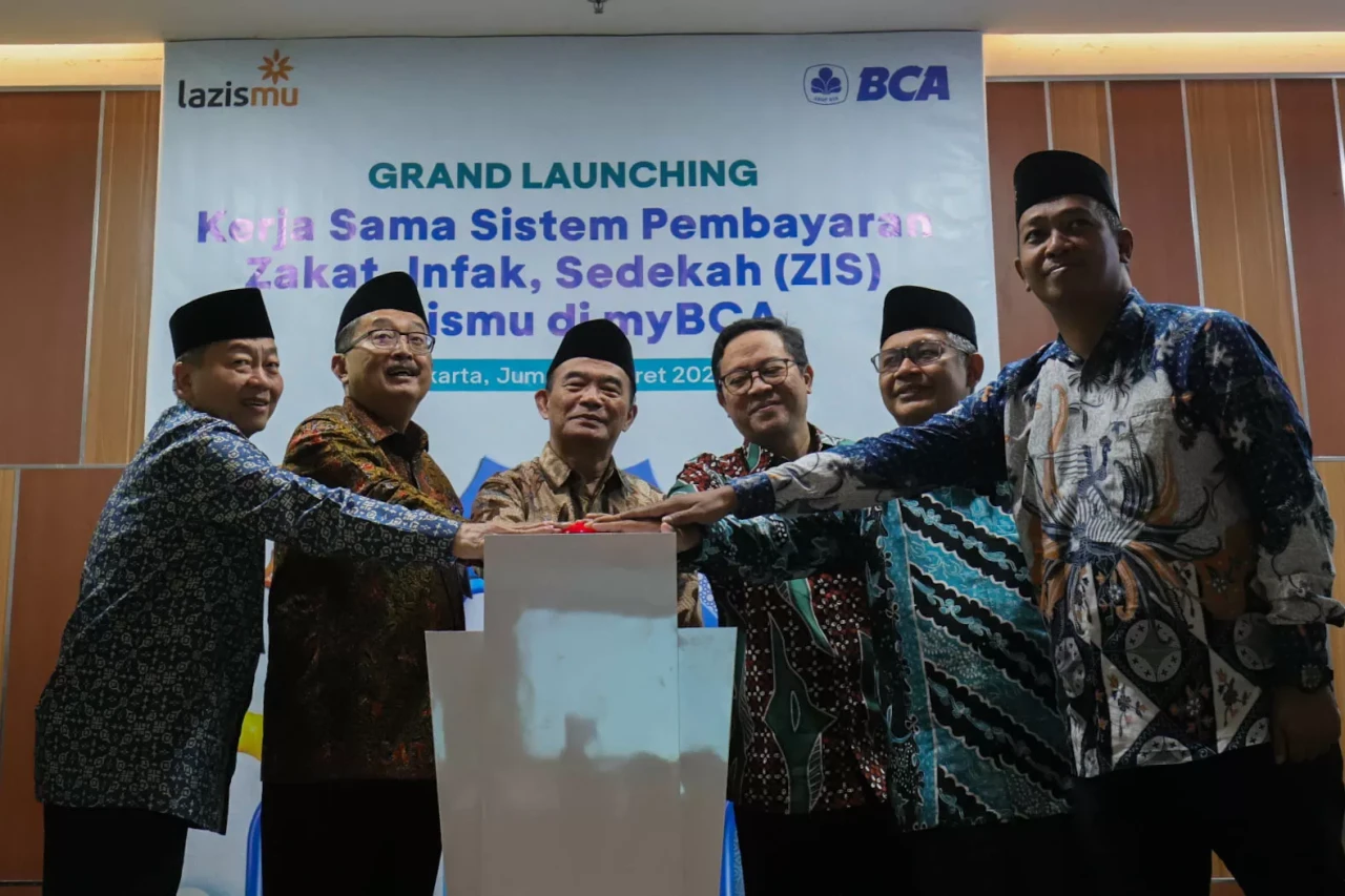 Kolaborasi BCA dan Lazismu...