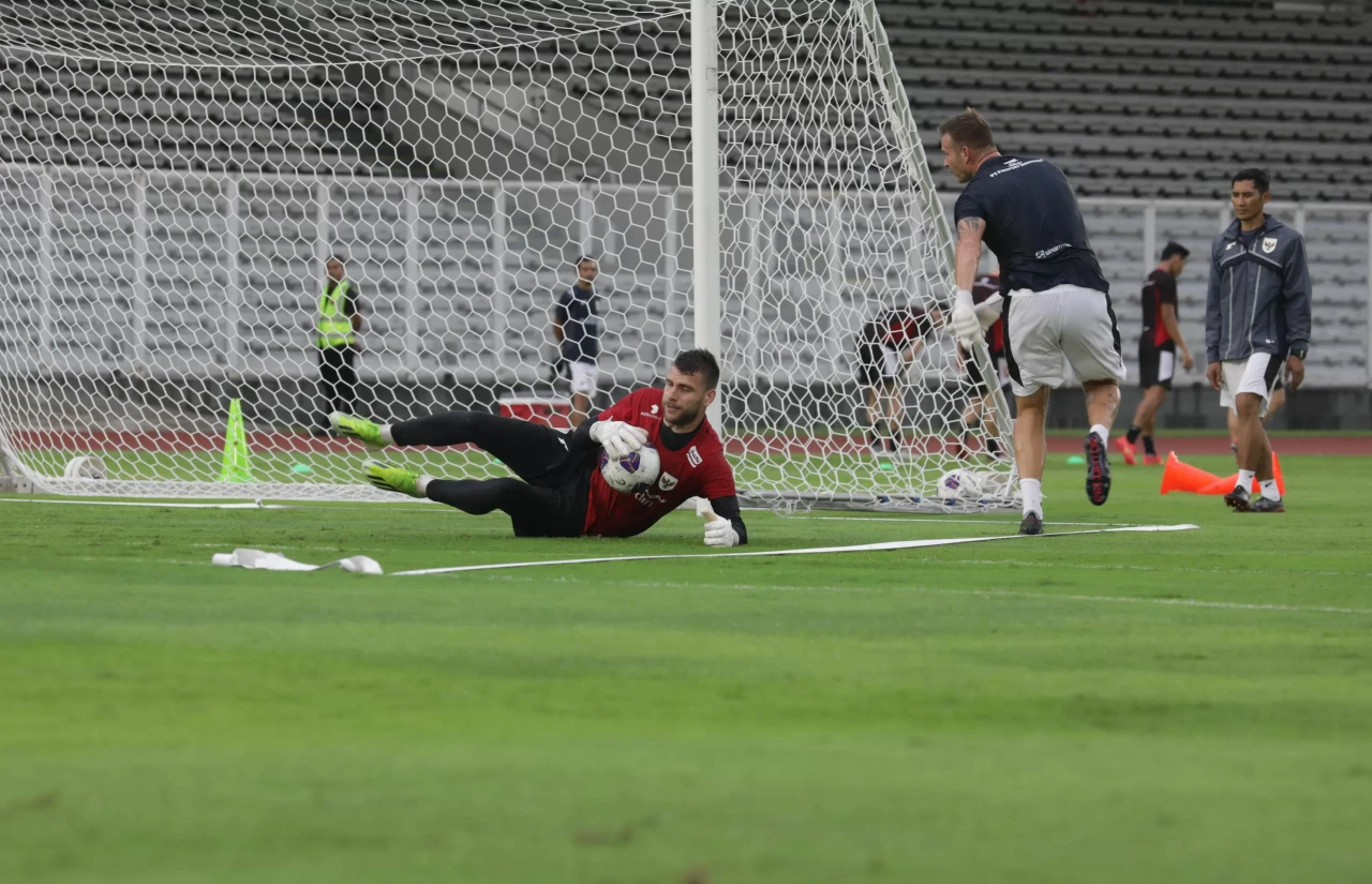 Latihan Timnas Indonesia...