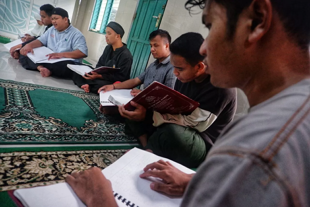 Sentuhan Hati di Bulan...