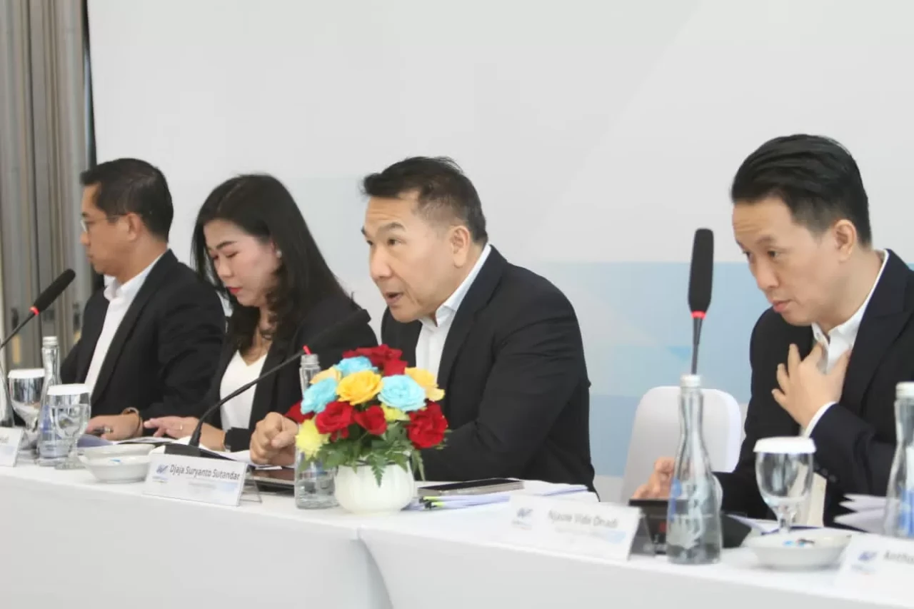 WOM Finance Gelar RUPST...