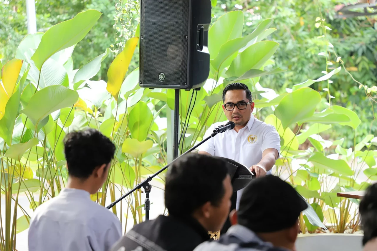 Sosialisasi Program...