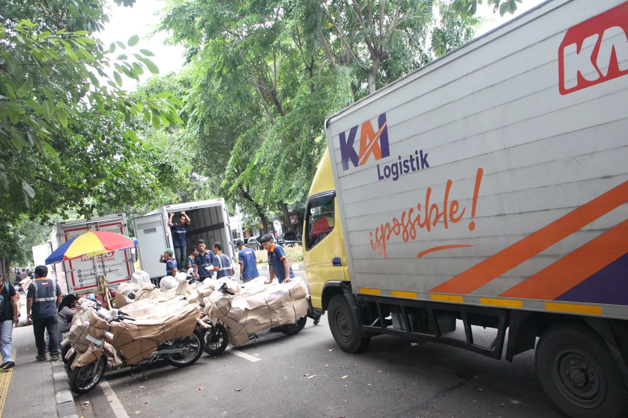 Pengiriman Paket Sepeda...