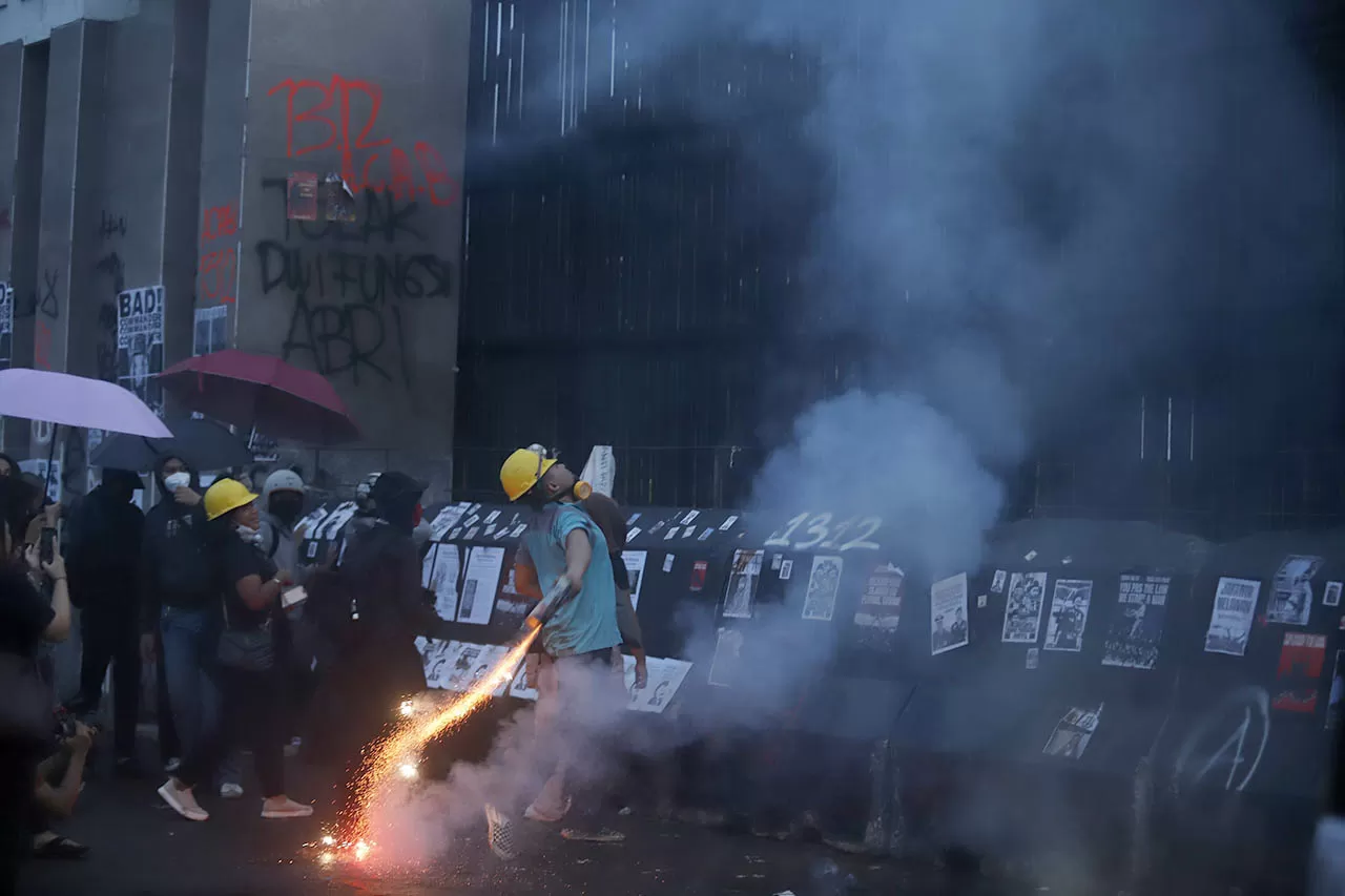Membara! Aksi Demonstrasi...