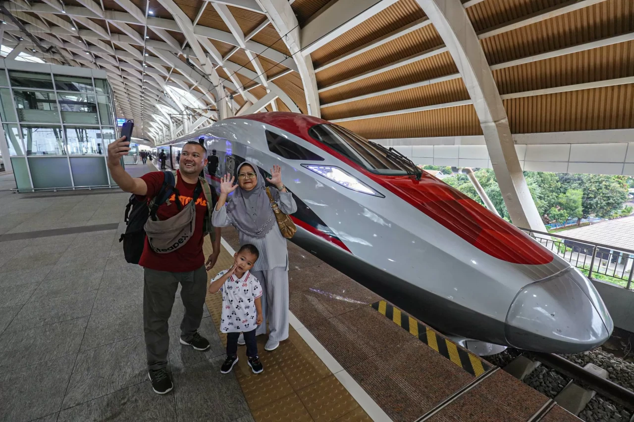 Mudik Lebaran Naik Kereta...