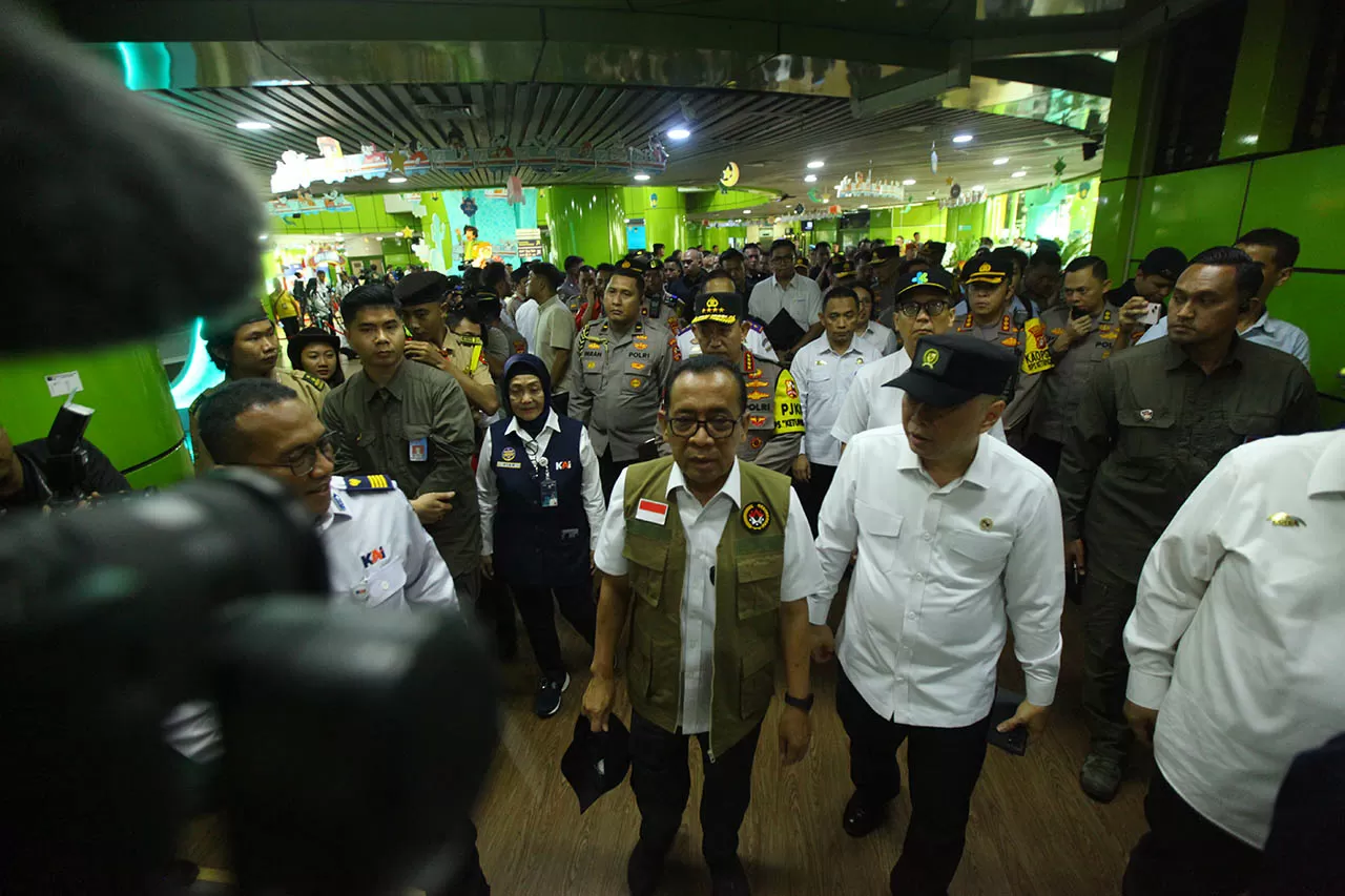 Tiga Menteri Kabinet...