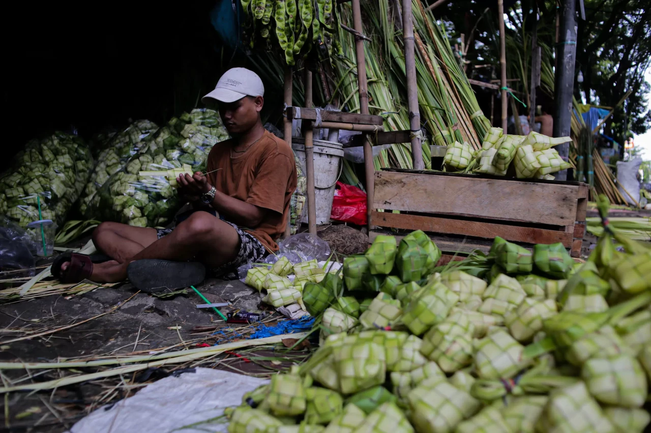 Penjualan Kulit Ketupat...
