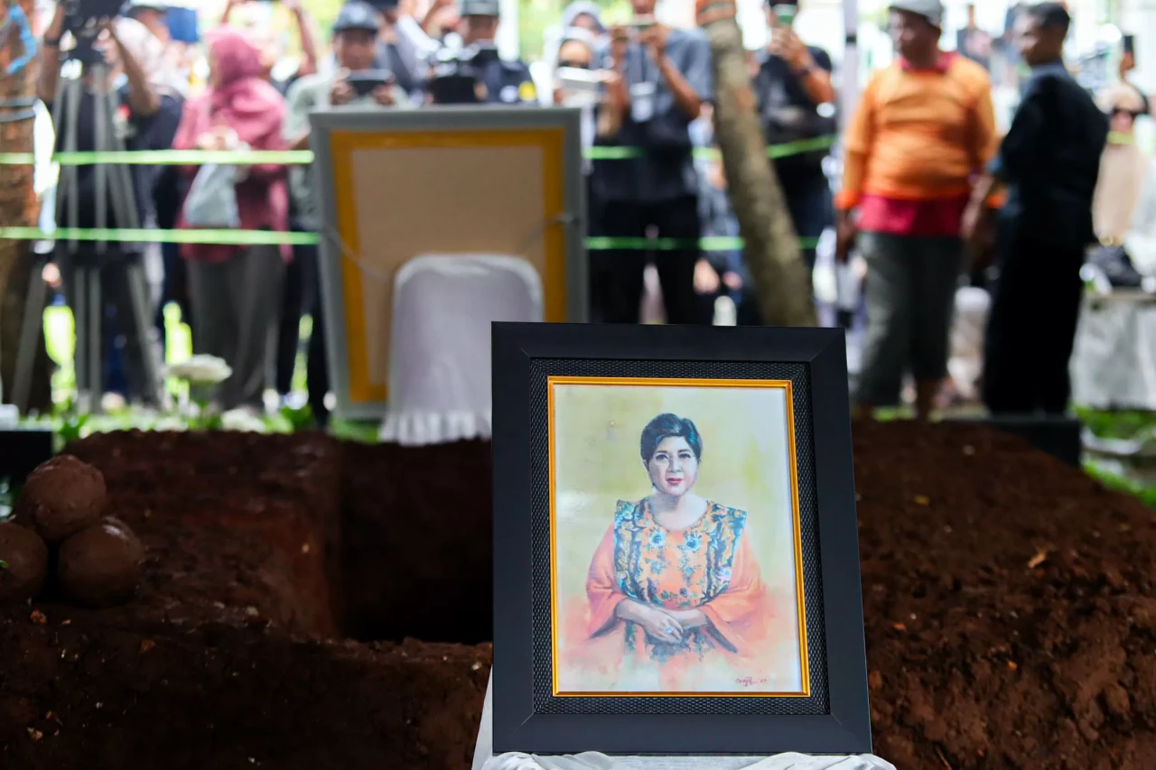 Suasana Haru Pemakaman...