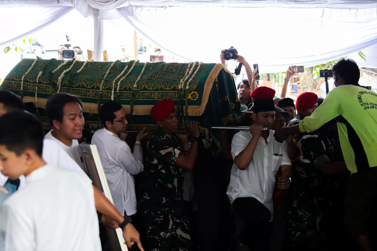 Suasana Haru Pemakaman...