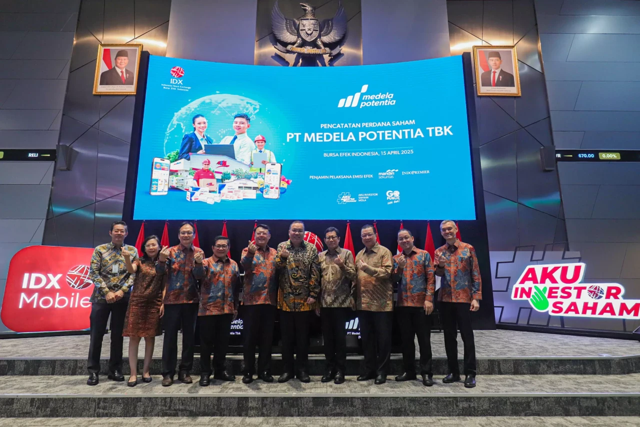 Resmi Melantai di Bursa,...