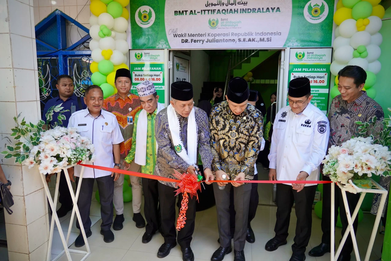 Perkuat Ekonomi Umat,...