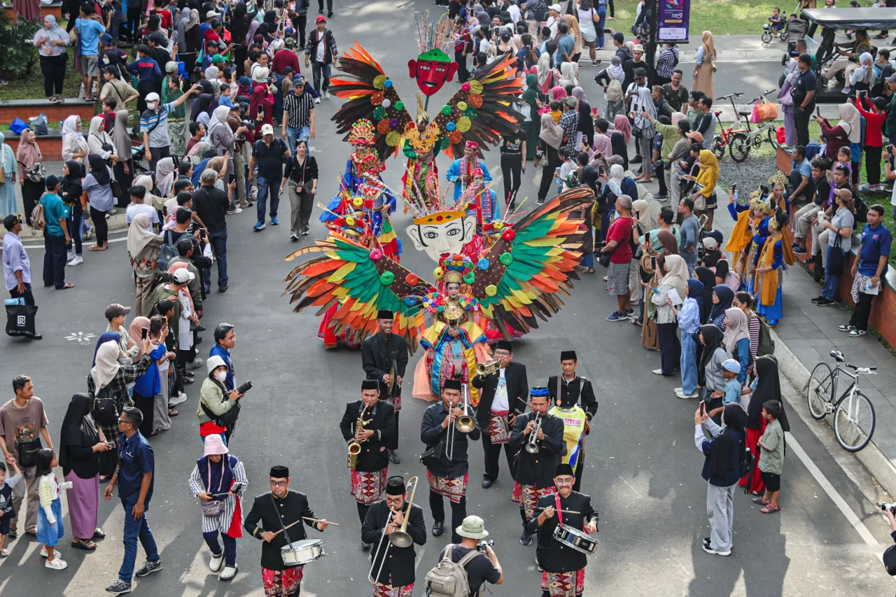 Kirab Gunungan Budaya...