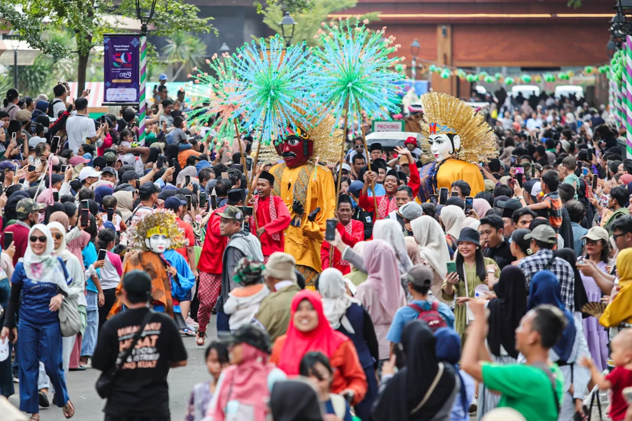 Kirab Gunungan Budaya...