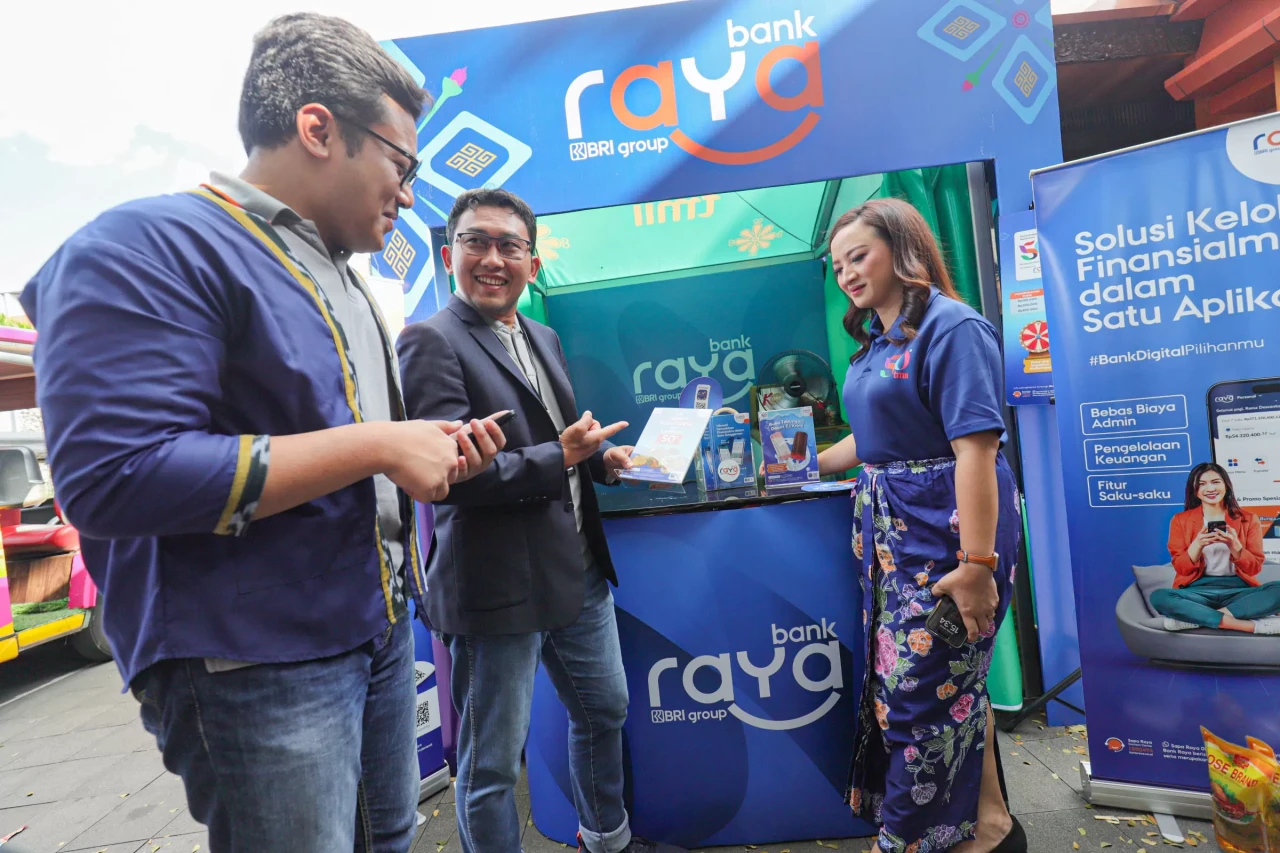 Bank Raya Dukung Perayaan...