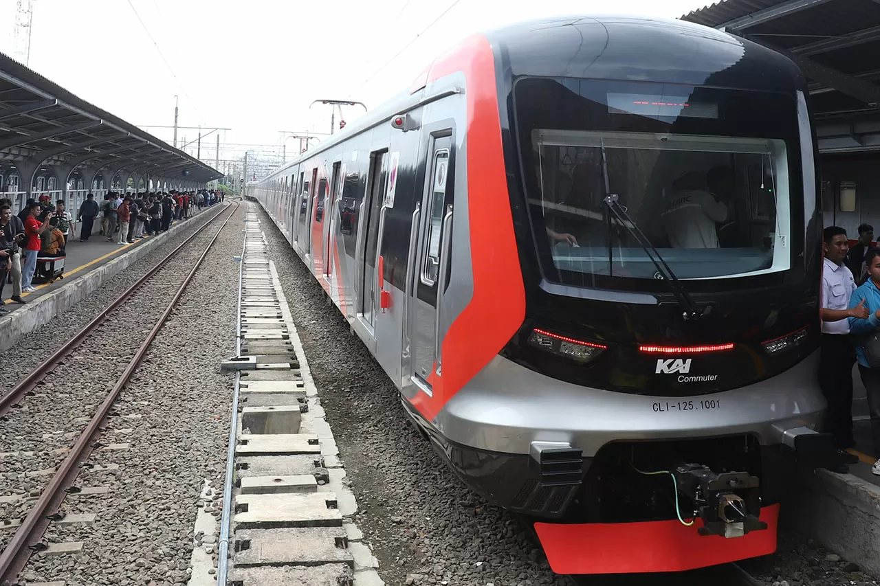 Seabad KRL Indonesia:...
