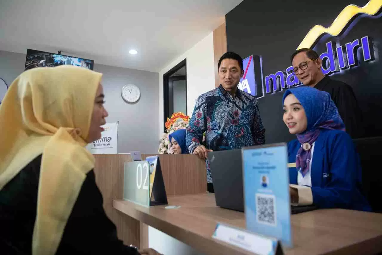 Tingkatkan Layanan ke...