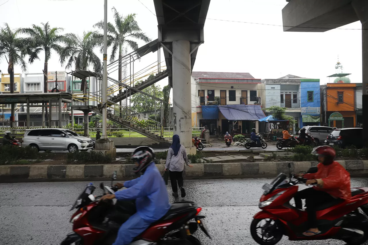 Pagar Hilang Dicuri,...