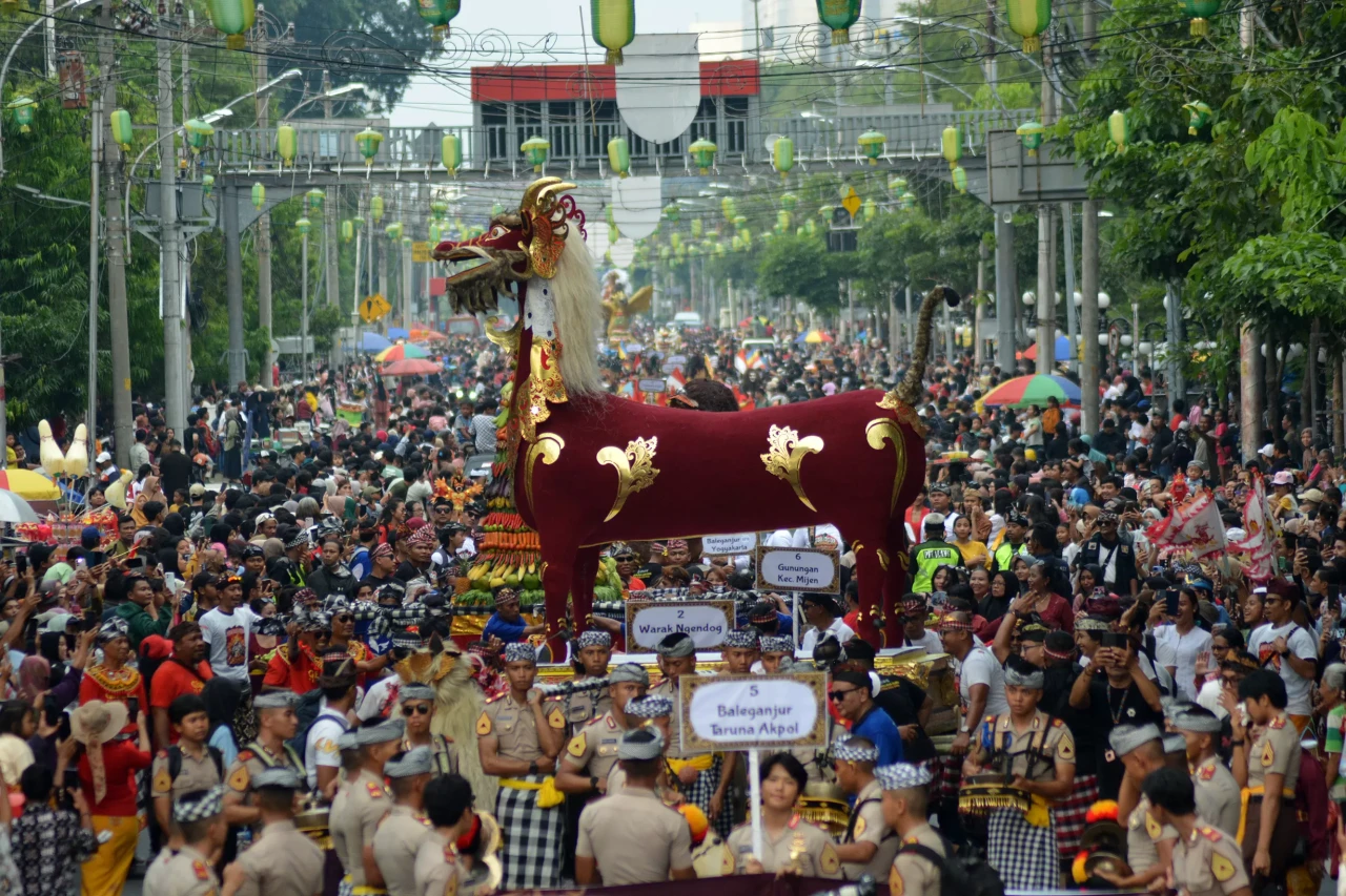 Kemeriahan Karnaval...