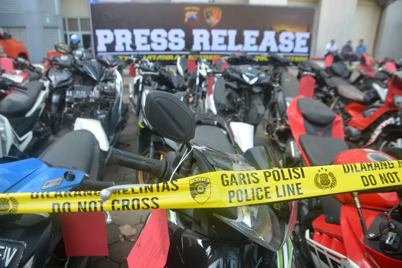 Polda Jateng Bongkar...