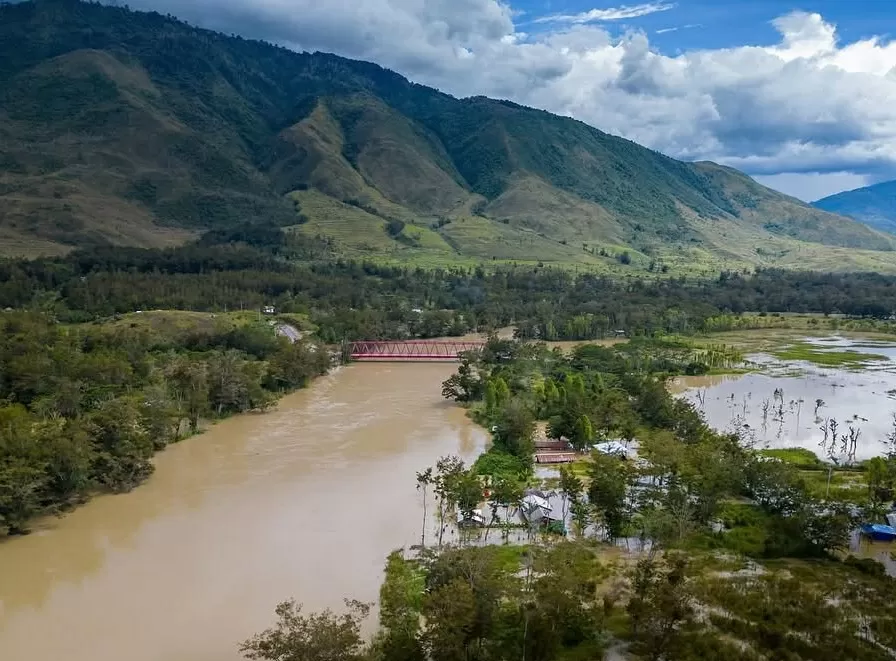 Banjir Melanda Kabupaten...