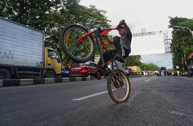 Jalan Sultan Alauddin...
