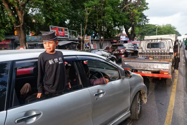 Jalan Sultan Alauddin...