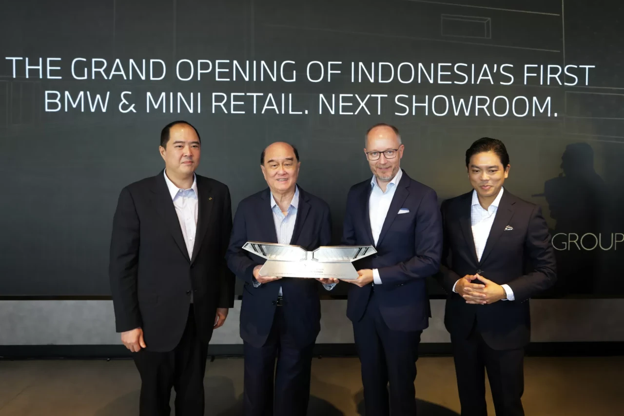 BMW Indonesia Resmikan...