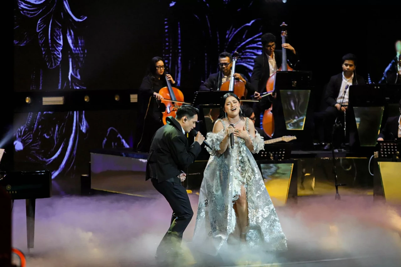 Duet Romantis Shabrina...