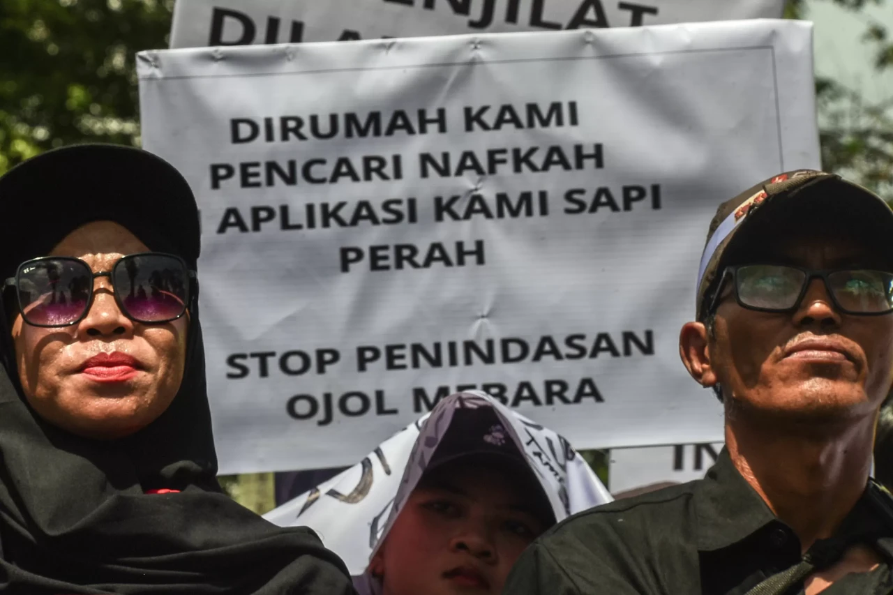 Potret Aksi Damai Driver...