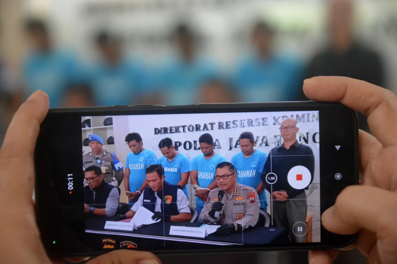 Tampang Empat Anggota...