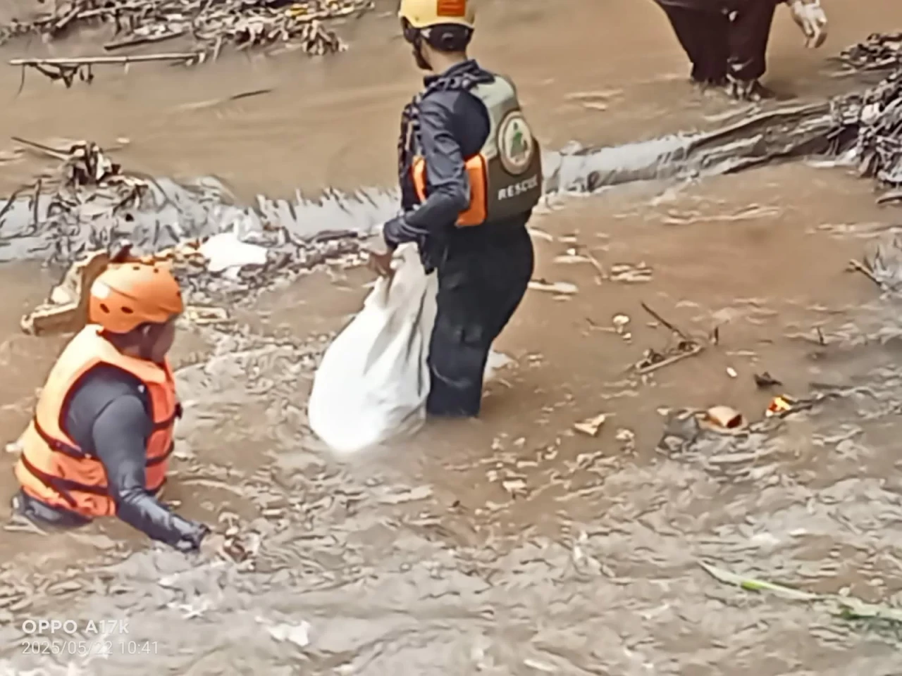 Peringati Hari Keanekaragaman...