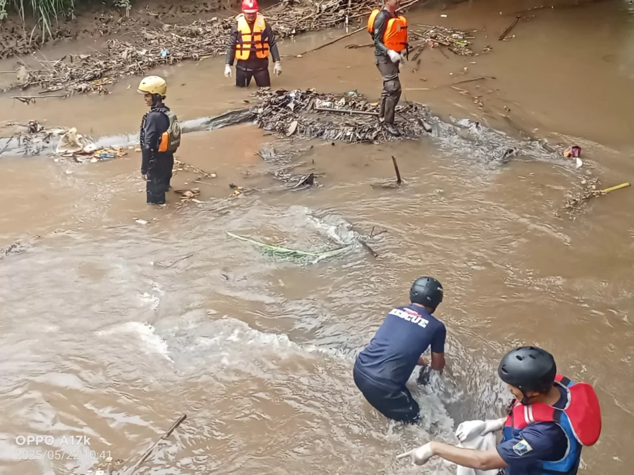 Peringati Hari Keanekaragaman...