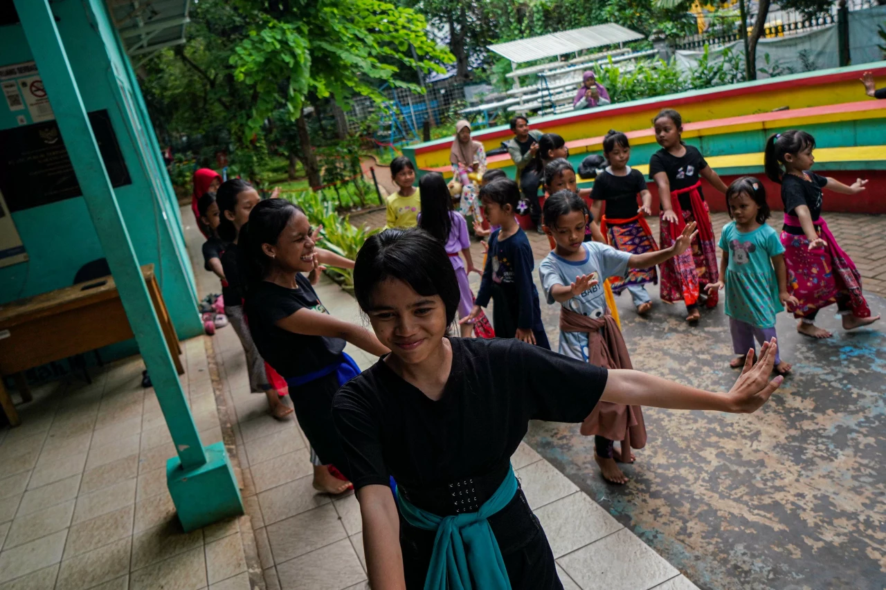 Pelatihan Tari Tradisional,...
