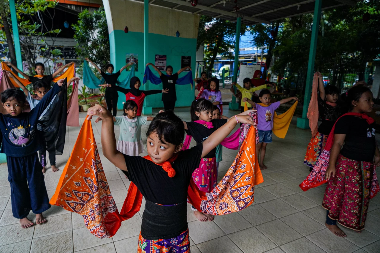 Pelatihan Tari Tradisional,...