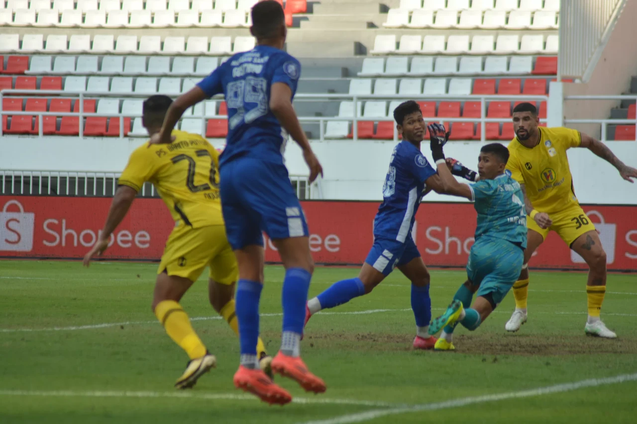 PSIS Semarang Tutup...