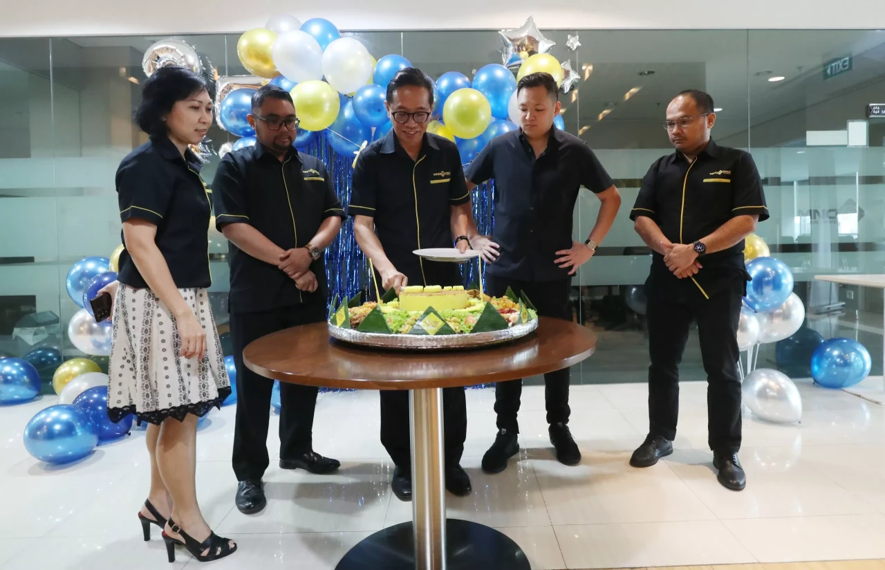 Rayakan 25 Tahun, MNC...