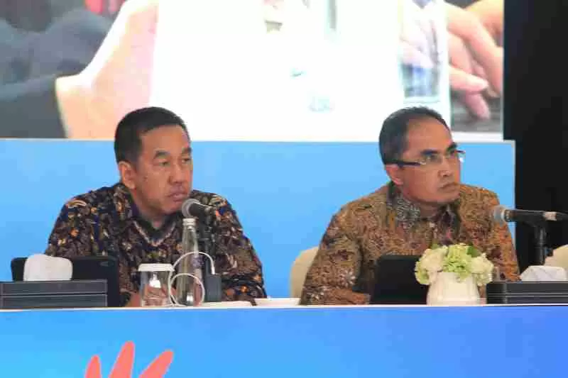 Selain Bagikan Dividen,...