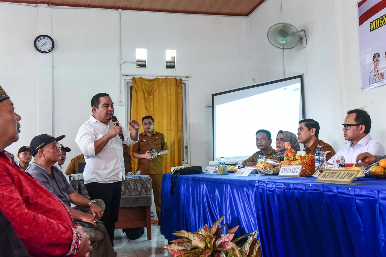 Tiga Menteri Hadiri...
