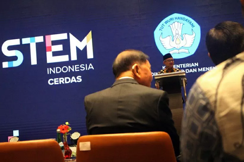STEM Indonesia Cerdas...
