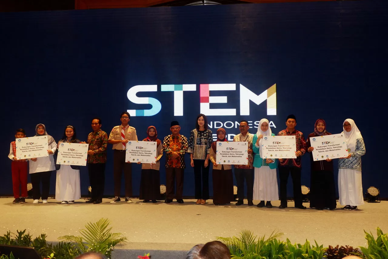 STEM Indonesia Cerdas...