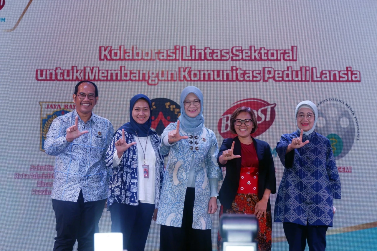 Hari Lanjut Usia Nasional...