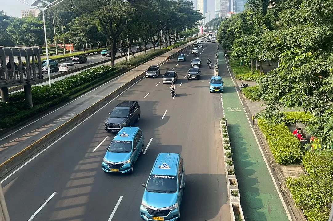 Suasana Lalu Lintas...