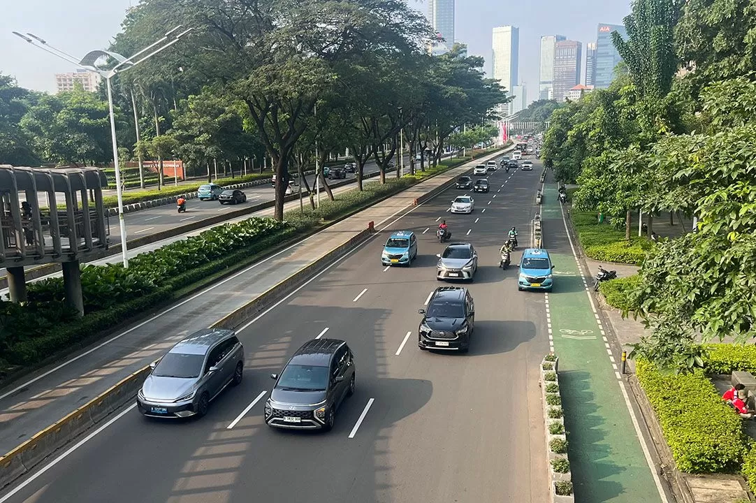 Suasana Lalu Lintas...