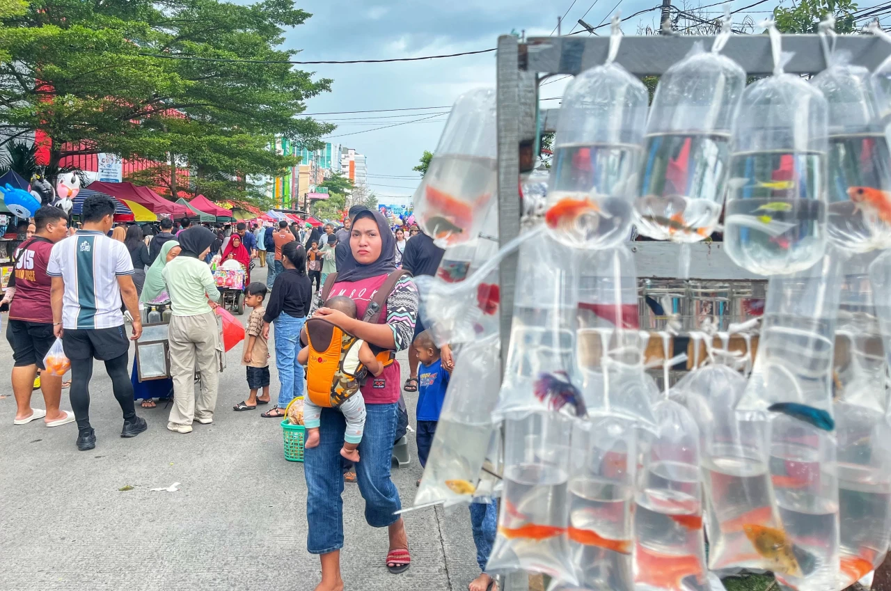 Car Free Day Makassar,...